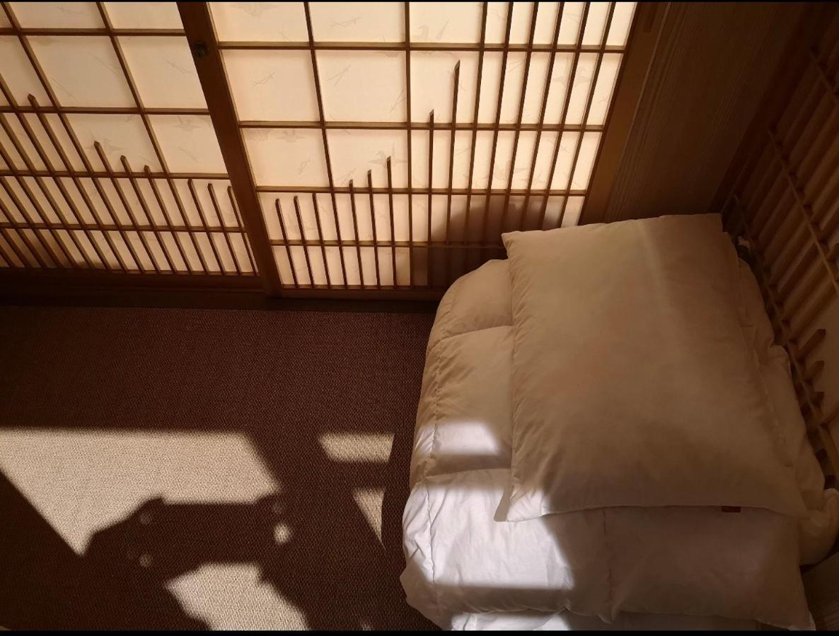 台甕茶室青年旅館 Tai-Wong Tatami Room Hostel Tainan Esterno foto