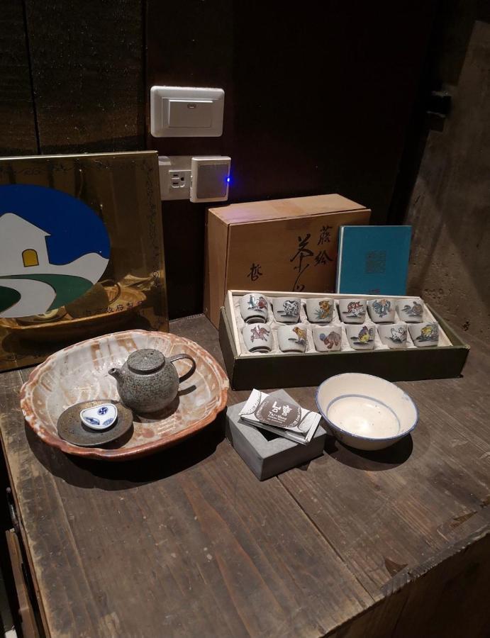 台甕茶室青年旅館 Tai-Wong Tatami Room Hostel Tainan Esterno foto