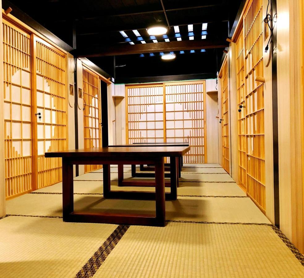 台甕茶室青年旅館 Tai-Wong Tatami Room Hostel Tainan Esterno foto