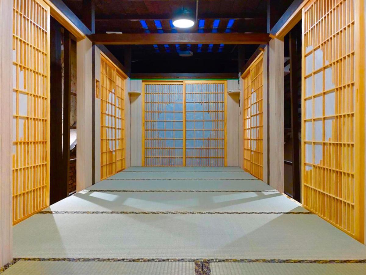 台甕茶室青年旅館 Tai-Wong Tatami Room Hostel Tainan Esterno foto
