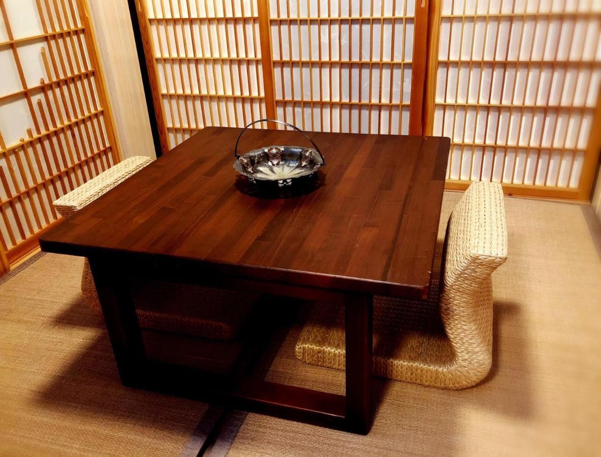 台甕茶室青年旅館 Tai-Wong Tatami Room Hostel Tainan Esterno foto