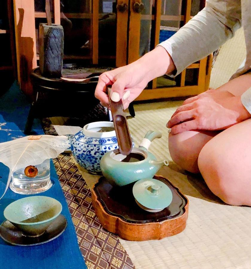 台甕茶室青年旅館 Tai-Wong Tatami Room Hostel Tainan Esterno foto