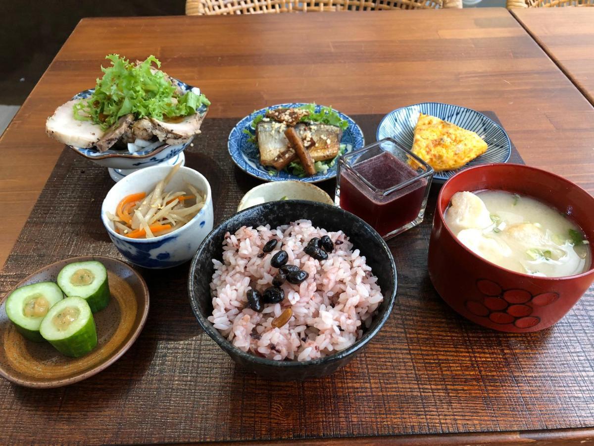台甕茶室青年旅館 Tai-Wong Tatami Room Hostel Tainan Esterno foto